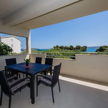 Apartment Andela A2 Kastela
